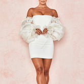 Villy – Figurbetontes Kleid mit Puffärmeln - Weiß